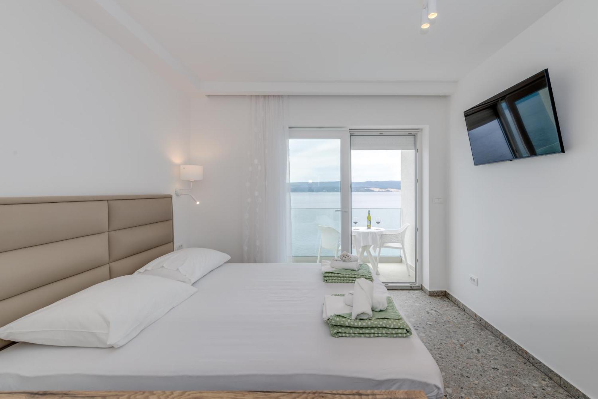Deluxe Seaview Villa Kennedy III Mimice Exterior photo